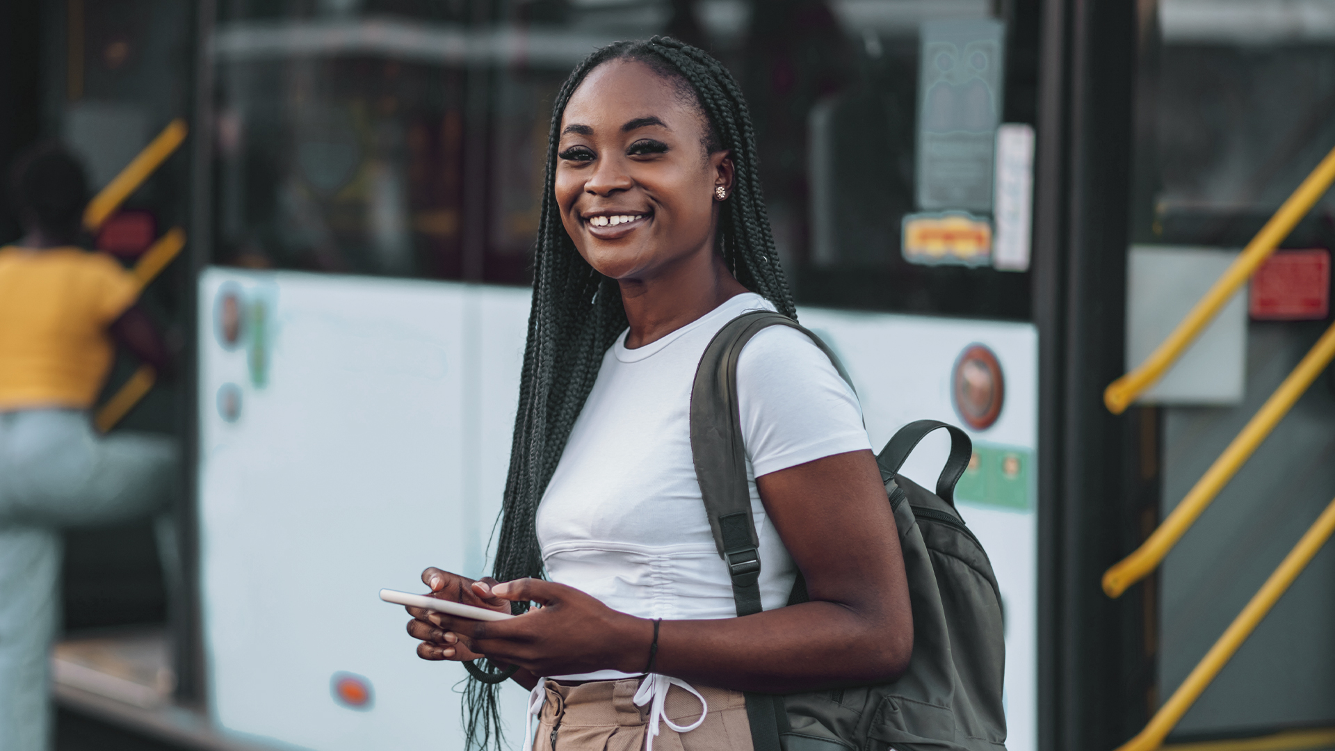 5 Reasons to Encourage Your Employees to Use Transit